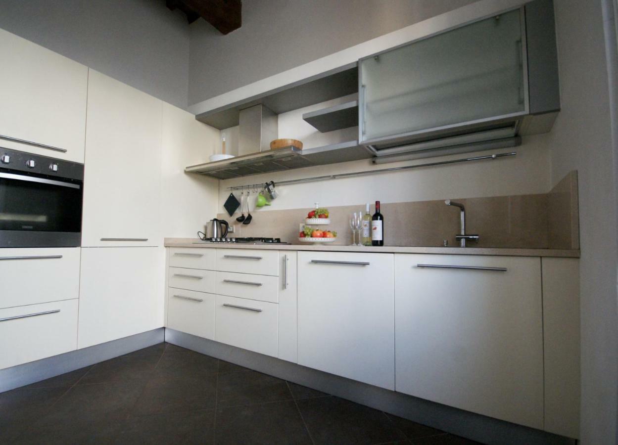 Tabacchi Luxury Apartment In Lucca Historical Center Near Toll Parking ภายนอก รูปภาพ