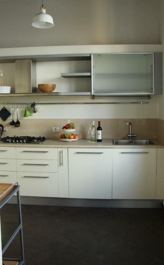 Tabacchi Luxury Apartment In Lucca Historical Center Near Toll Parking ภายนอก รูปภาพ