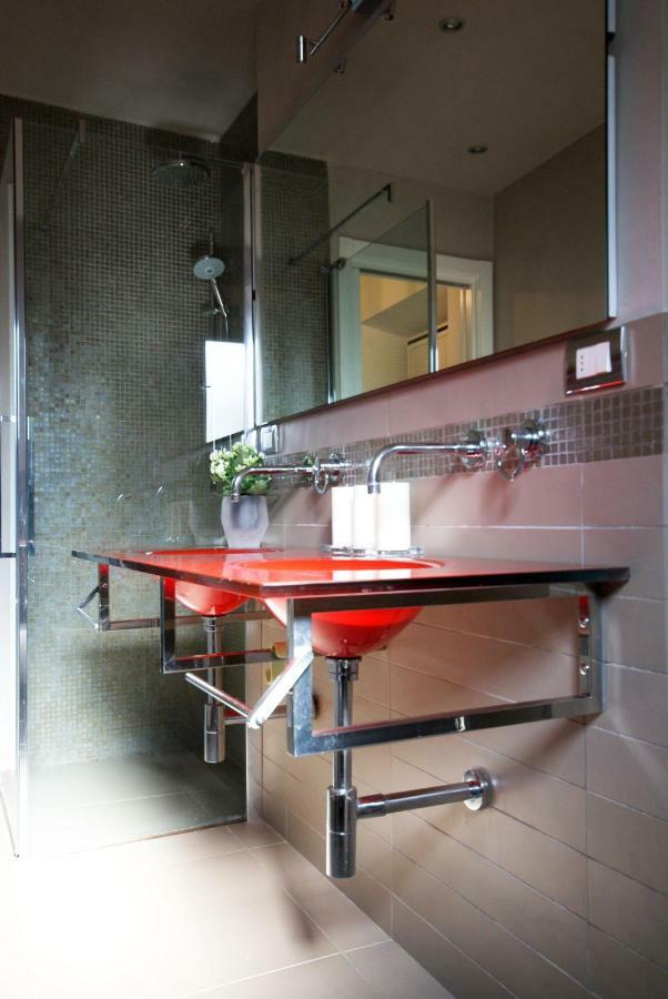 Tabacchi Luxury Apartment In Lucca Historical Center Near Toll Parking ภายนอก รูปภาพ