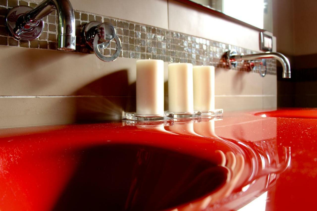 Tabacchi Luxury Apartment In Lucca Historical Center Near Toll Parking ภายนอก รูปภาพ