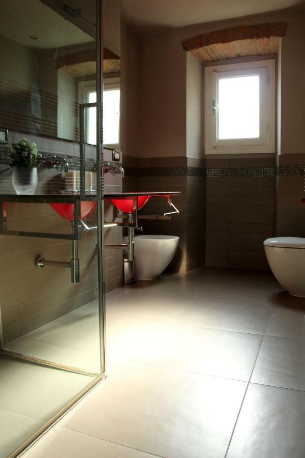 Tabacchi Luxury Apartment In Lucca Historical Center Near Toll Parking ภายนอก รูปภาพ